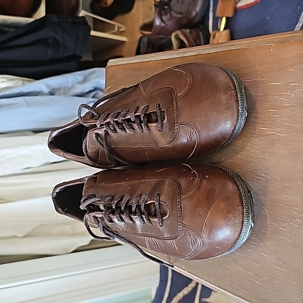Allen Edmonds "Mitchell" leather shoes